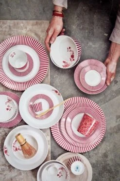 Royal Stripes Dinner Plate Dark Pink 26.5cm 15 Royal Stripes Dinner Plate Dark Pink 26.5cm -Chic Nest Deals Store 220608 pip haarlem2390 hr lr
