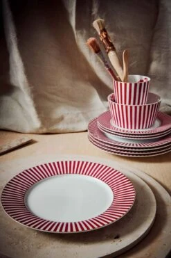 Royal Stripes Breakfast Plate Dark Pink 21cm -Chic Nest Deals Store 220608 pip haarlem2710 hr lr