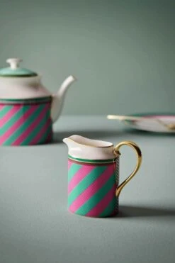 Pip Chique Stripes Jug Small Pink/Green -Chic Nest Deals Store 51.007.049 50 lr 1