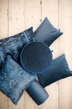 Cushion Round Quiltey Days Dark Blue -Chic Nest Deals Store 51.040.357 50 lr