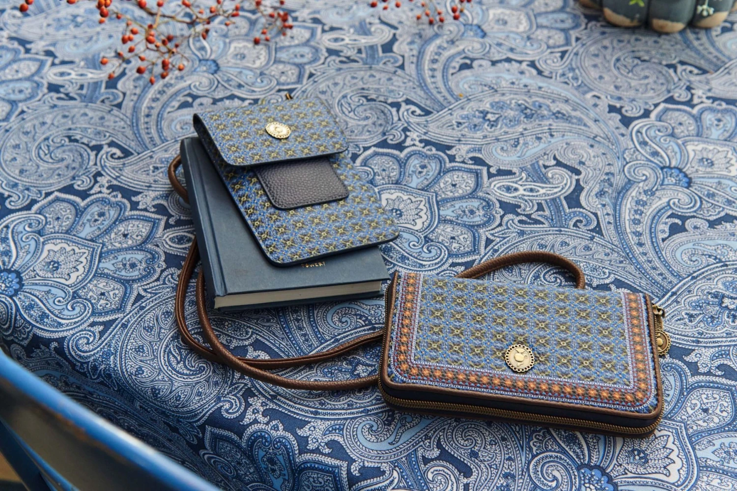 Wallet Clover Blue 2 Wallet Clover Blue - Image 2