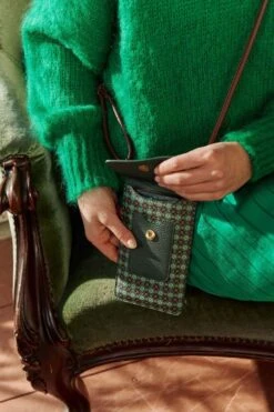 Phone Bag Clover Green -Chic Nest Deals Store 51.273.358 50 lr