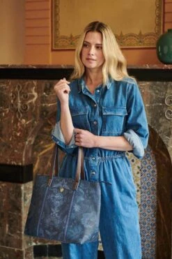 Shopper Medium Kyoto Festival Blue -Chic Nest Deals Store at pip studio dag3 diemen 81335