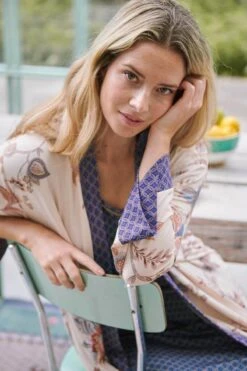 Kimono Cece Fiore White -Chic Nest Deals Store at pip studio ss23 dag02 2225