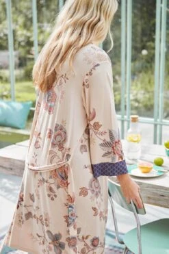 Kimono Cece Fiore White -Chic Nest Deals Store at pip studio ss23 dag02 2242