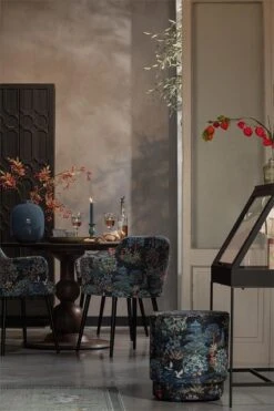 Stool High Pip Garden Dark Blue -Chic Nest Deals Store de eekhoorn fw22 pip garden 03 lr