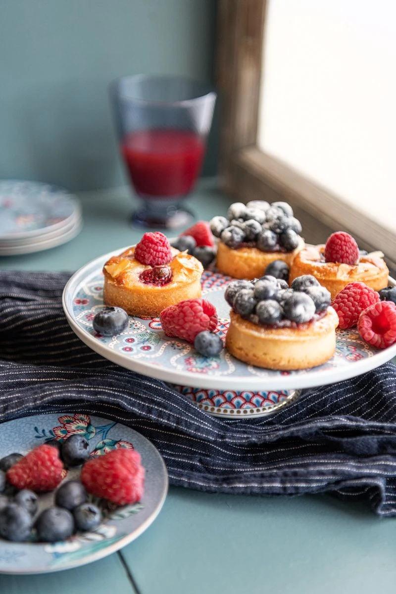 Flower Festival Cake Tray Small Light Blue 2 Flower Festival Cake Tray Small Light Blue - Image 2