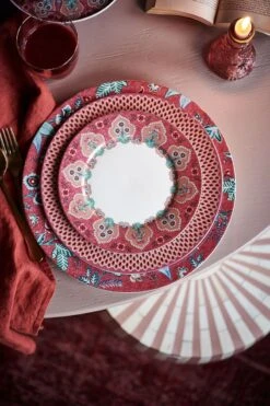 Flower Festival Breakfast Plate Dark Pink 21cm -Chic Nest Deals Store pip fw22 082