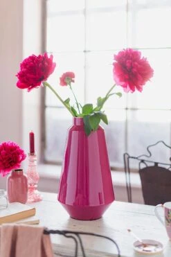 Metal Vase Pink 36 Cm -Chic Nest Deals Store pip la majorelle 06 800x1200 1