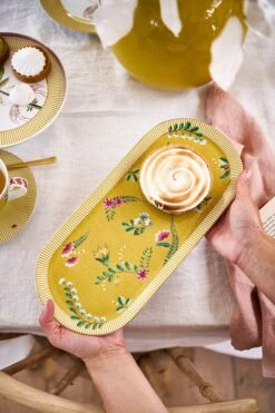 La Majorelle Cake Tray Rectangular Yellow -Chic Nest Deals Store pip s23 232 lr