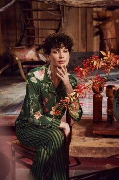 Trousers Long Sumo Stripe Dark Green 10 Trousers Long Sumo Stripe Dark Green -Chic Nest Deals Store pip studio dag 2 melatti 36857 c1 rgb kopi ren kopie