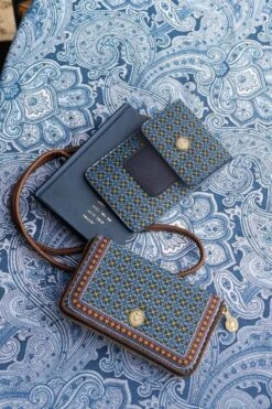 Phone Bag Clover Blue -Chic Nest Deals Store pip studio fashion bags fw2023 clover blue 02 lr