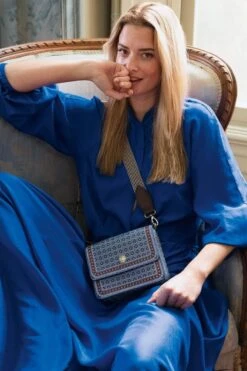 Cross Body Small Clover Blue -Chic Nest Deals Store pip studio fashion bags fw2023 clover blue 03 lr