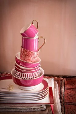 Pip Chique Cappuccino Cup & Saucer Pink 11 Pip Chique Cappuccino Cup & Saucer Pink -Chic Nest Deals Store pip studio ss2023 pip chique mix match pink 03 lr