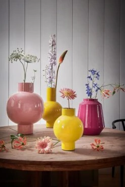 Metal Vase Pink 42cm -Chic Nest Deals Store pip vazen ss23 pink yellow 2 lr
