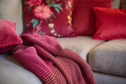 Throw Blockstripe Pink -Chic Nest Deals Store pip woonmaand fw23 011 lr