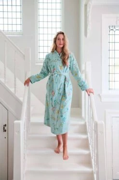 Bathrobe Les Fleurs Bathrobe Blue 7 Bathrobe Les Fleurs Bathrobe Blue -Chic Nest Deals Store ss23 les fleurs blue 04 mood ss23