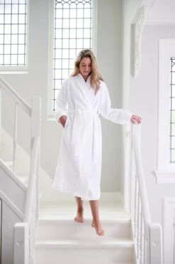 Bathrobe Mosaic De Pip White -Chic Nest Deals Store ss23 mosiac de pip white 01 mood