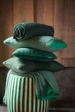 Throw Blockstripe Green -Chic Nest Deals Store stapeltjes green 2