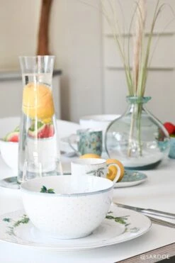 Jolie Dinner Plate Dots Gold 26,5 Cm -Chic Nest Deals Store story sardoe 3 web