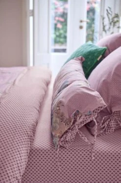 Fitted Sheet Suki Mauve -Chic Nest Deals Store suki mauve 01 mood lr